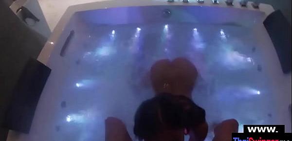  Amataur Thai couple fucing in a luxury jacuzzi bathtub